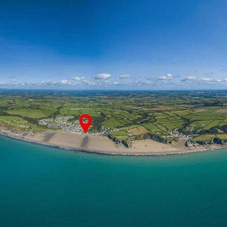Anchor Guest House Haverfordwest Bagian luar foto
