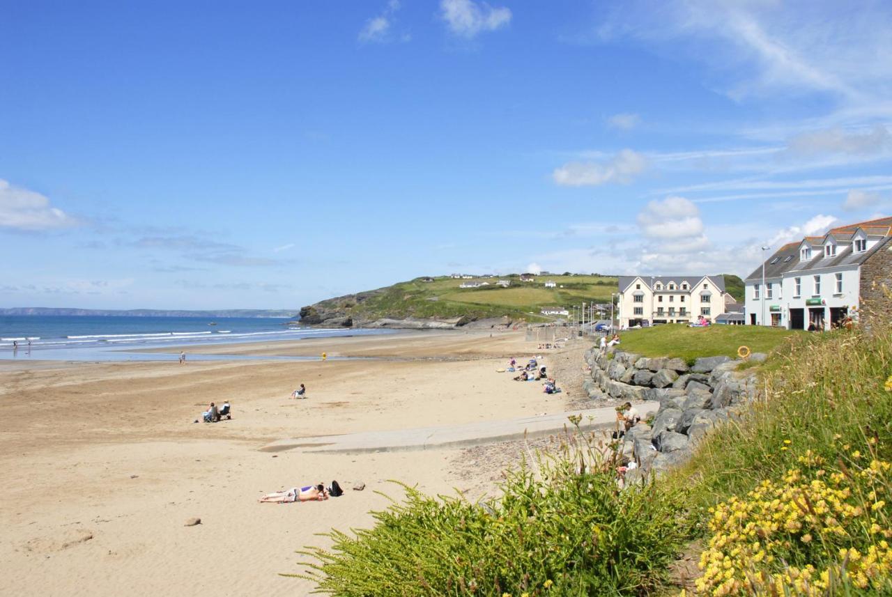 Anchor Guest House Haverfordwest Bagian luar foto