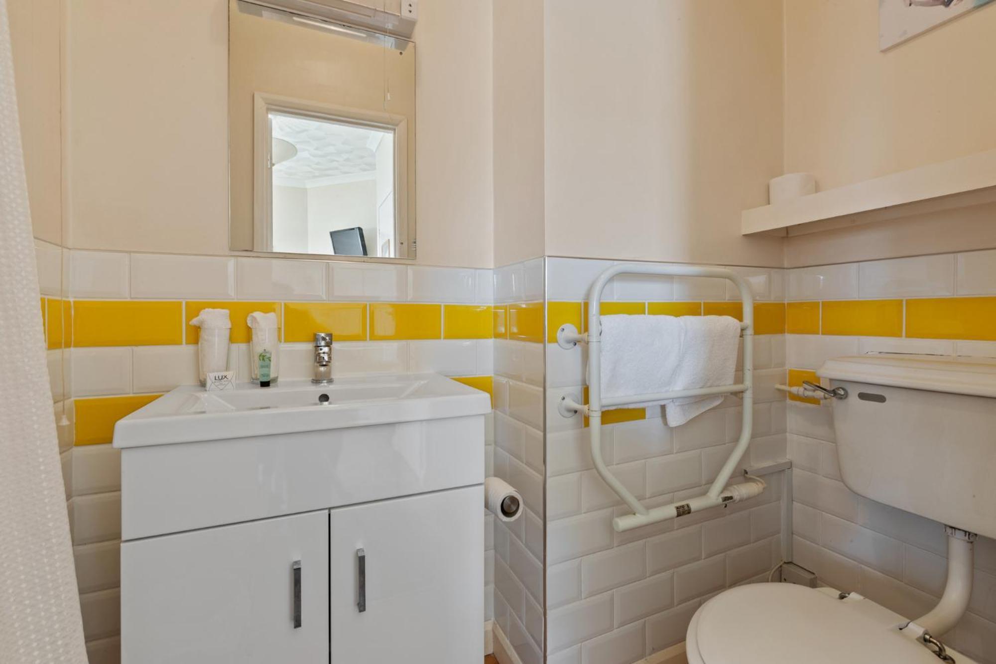 Anchor Guest House Haverfordwest Ruang foto